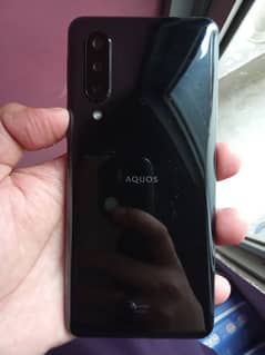 sharp aquos zero 5g basic non pta 6/128 10/10 sim time availble 0