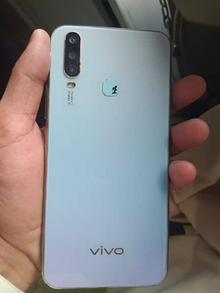 vivo y17 8 ram 256gb  box or mobile 0