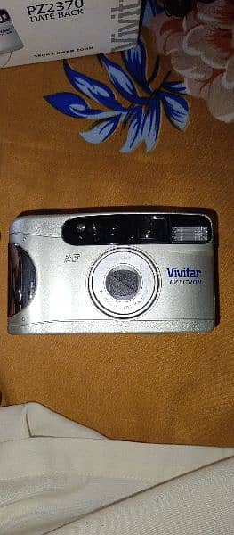 vivitar camera just new 35powerzoom 8