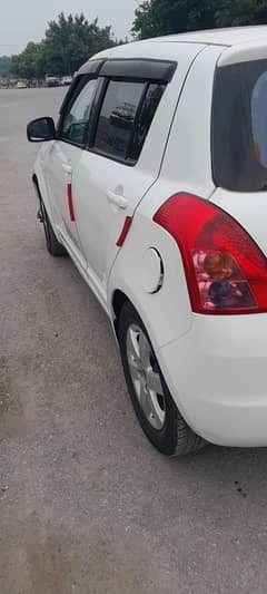 Suzuki Swift 2015