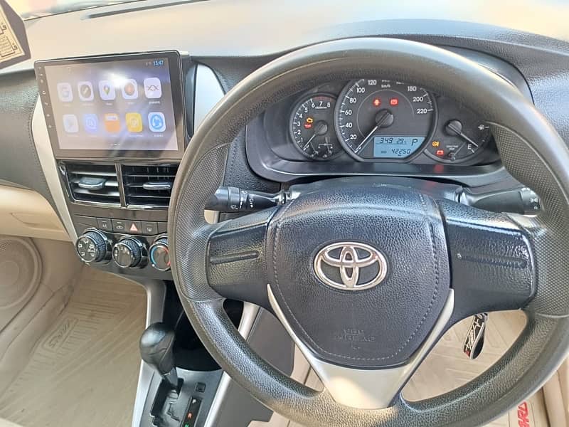 Toyota Yaris 2021 5