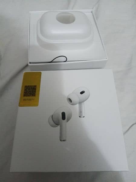 Apple Airpords pro 2nd generation 1