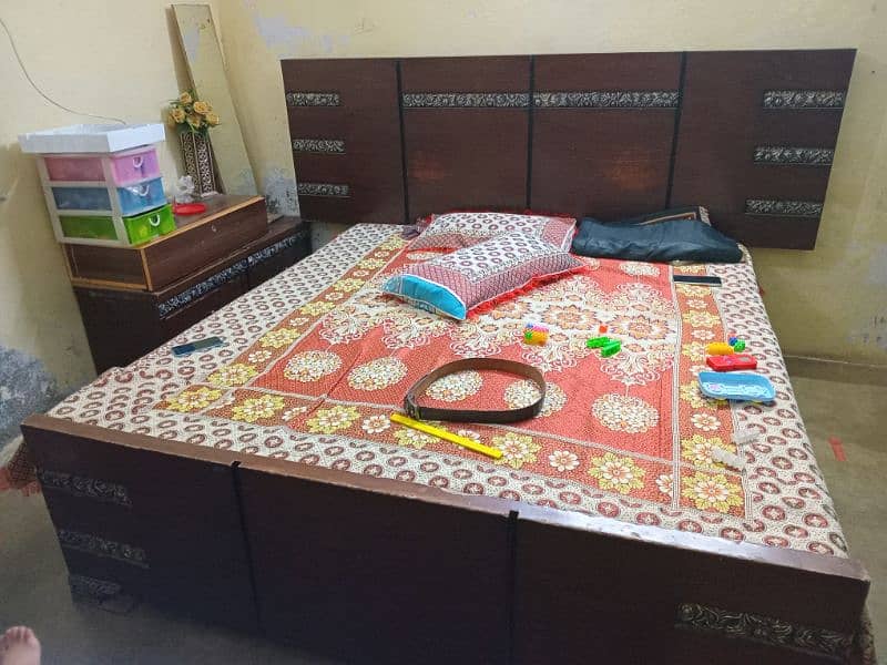 KING size Bed for sale in very good condition with side tables 1