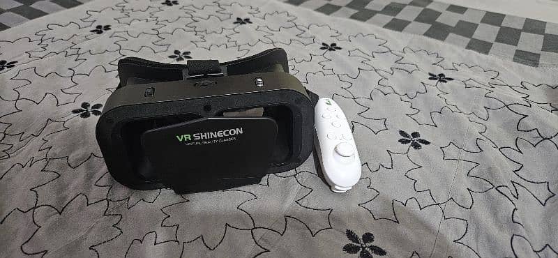 Samsung Gear VR With Controller New 2