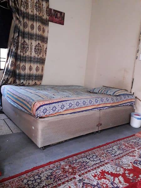 bed with spring mattress 1