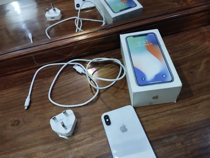 iPhone x factory unlock with box 5