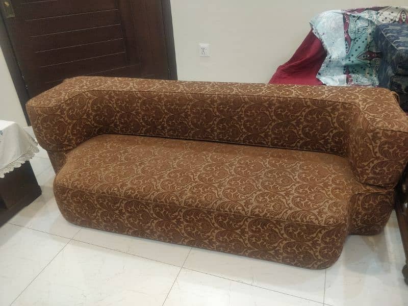 Sofa come bed 1