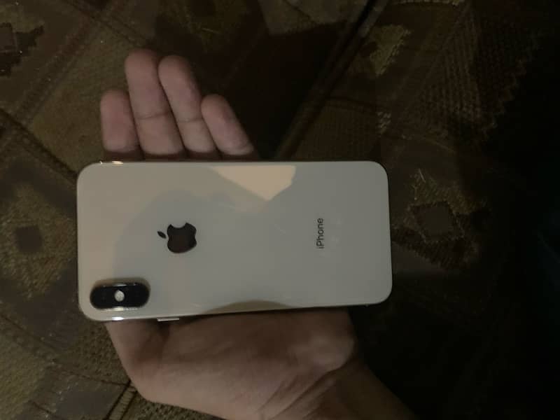 iPhone XS 256gb pta approved 1