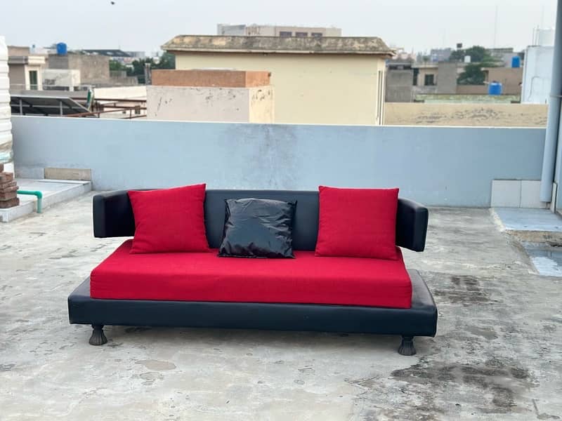 6 Seater Sofa Set | Used | Red design | Cushions included | 5