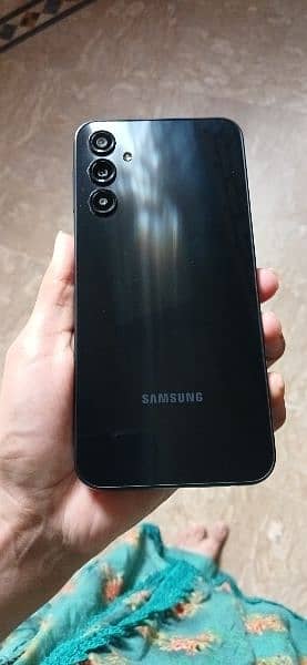 Samsung Galaxy A24 8/128 1