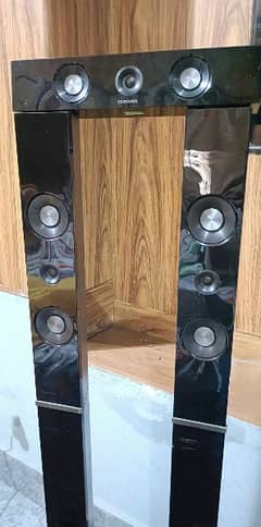 Samsung Tower Speaker and Center Speaker