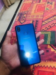 Samsung galaxy A10s with box 10/9 condition