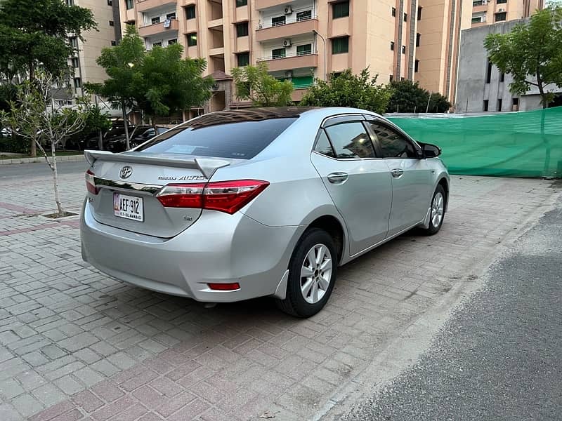 Toyota Corolla Altis 1.8 2017 3