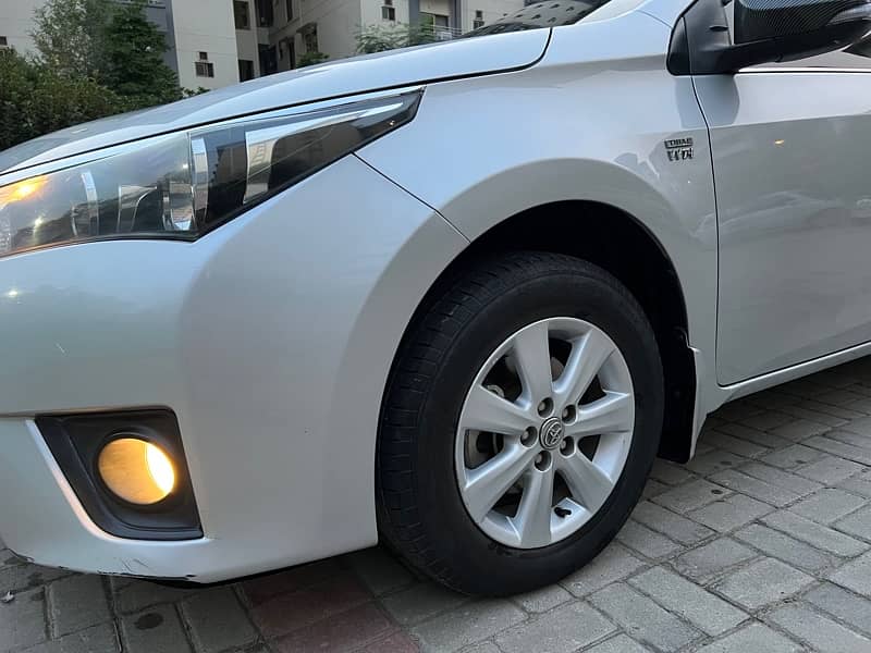 Toyota Corolla Altis 1.8 2017 4