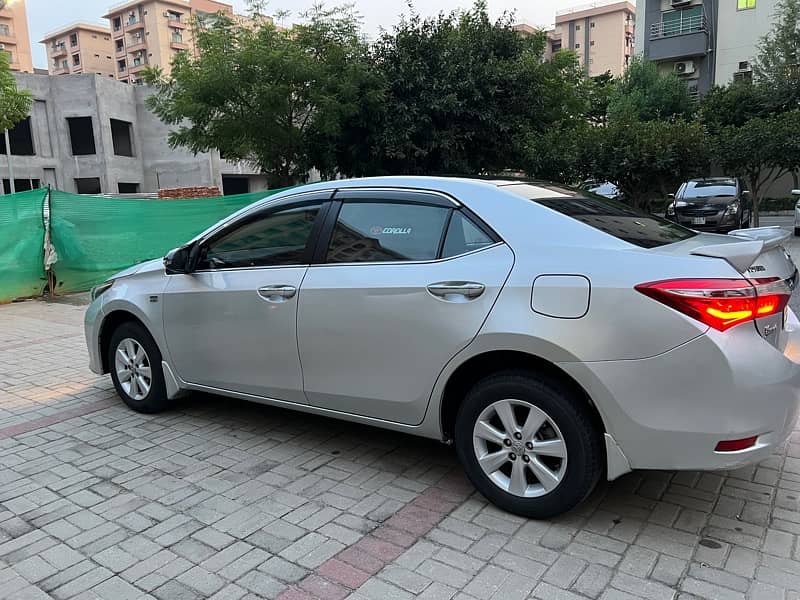 Toyota Corolla Altis 1.8 2017 5