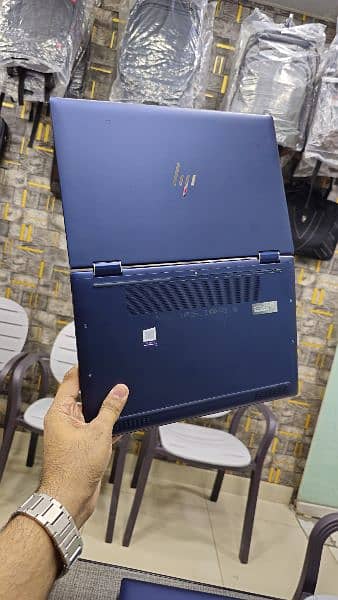 Hp Elitebook Dragonfly i5 8th generation Touch x360 11