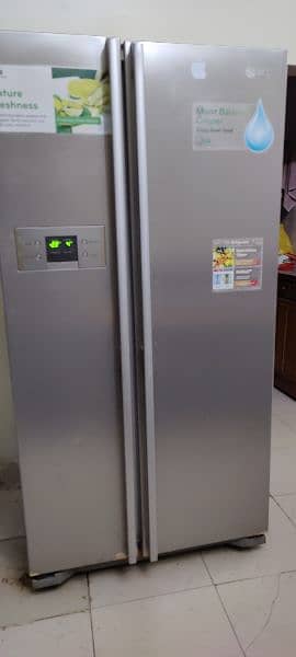 LG fridge side by side double door genuine condition 2