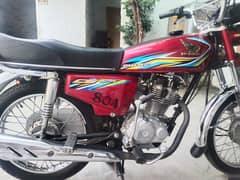 Honda 125cg urgent for sale my WhatsApp 0326. . . . 89. . . . 78=. . . 160