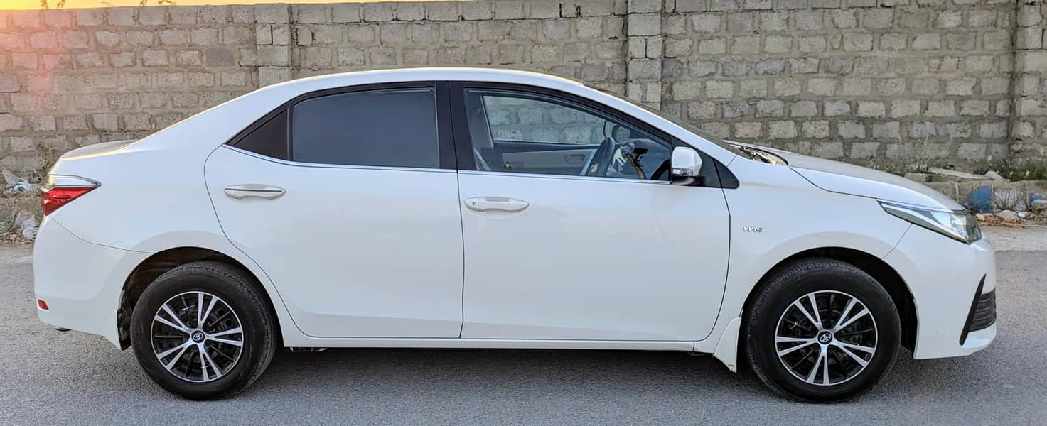 Toyota Corolla GLi Manual 2019 Facelift 4