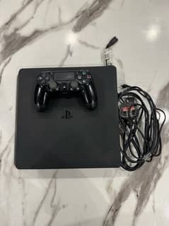 PS4 Slim 500 GB in excellent condition