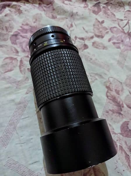 DSLR camera lens 4