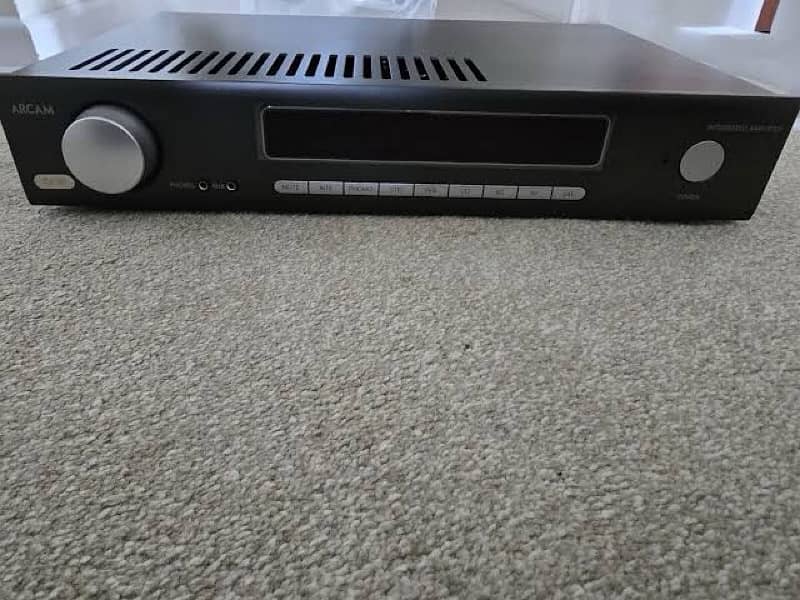 ARCAM SA10 stereo amplifier klipsch bose denon marantz focal 1