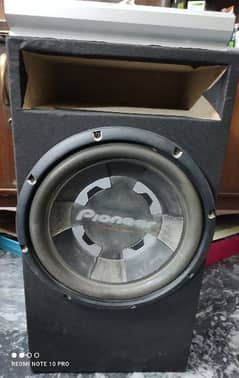 Pioneer car sound system. audiomax amplifier