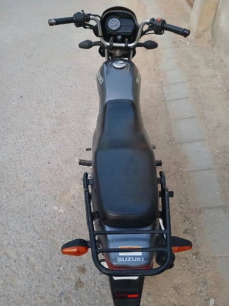 Suzuki GD110 4