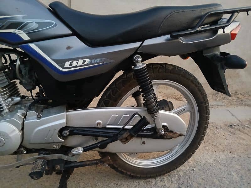 Suzuki GD110 7