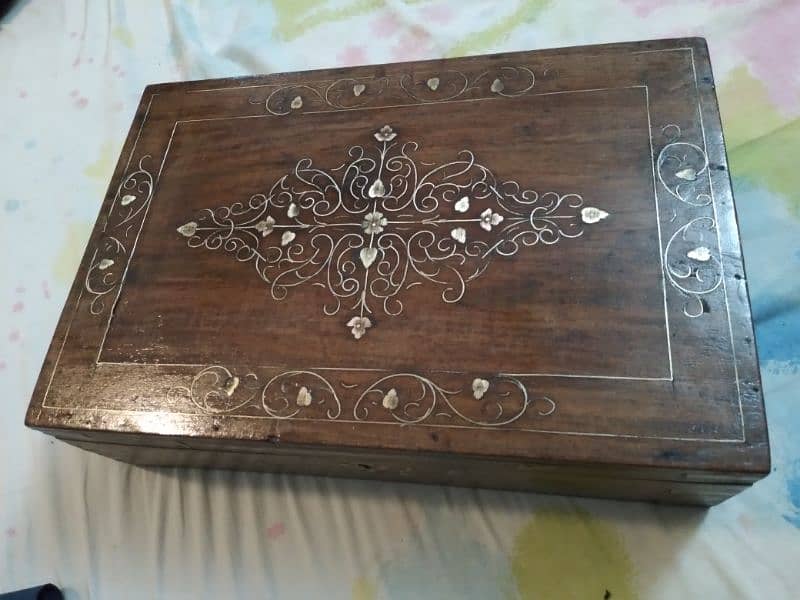 jewellery box made in sheshamwood with brass floral work 3