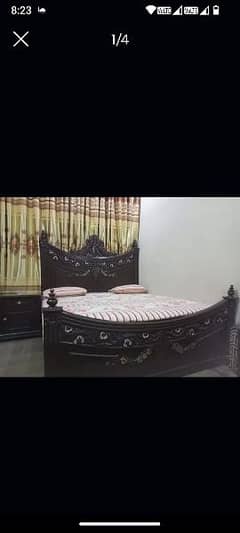 bed dressing table side tables & curteins