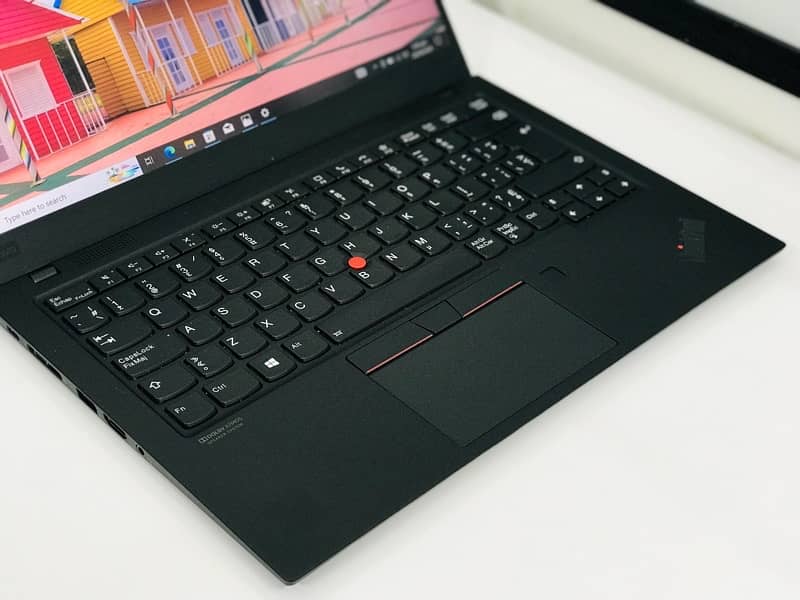 lenovo x1 carbon core i5 10th gen- Quard core- 8 threads -10/10 2