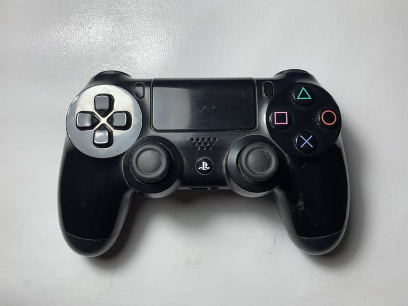 Playstation 4 1TB 6