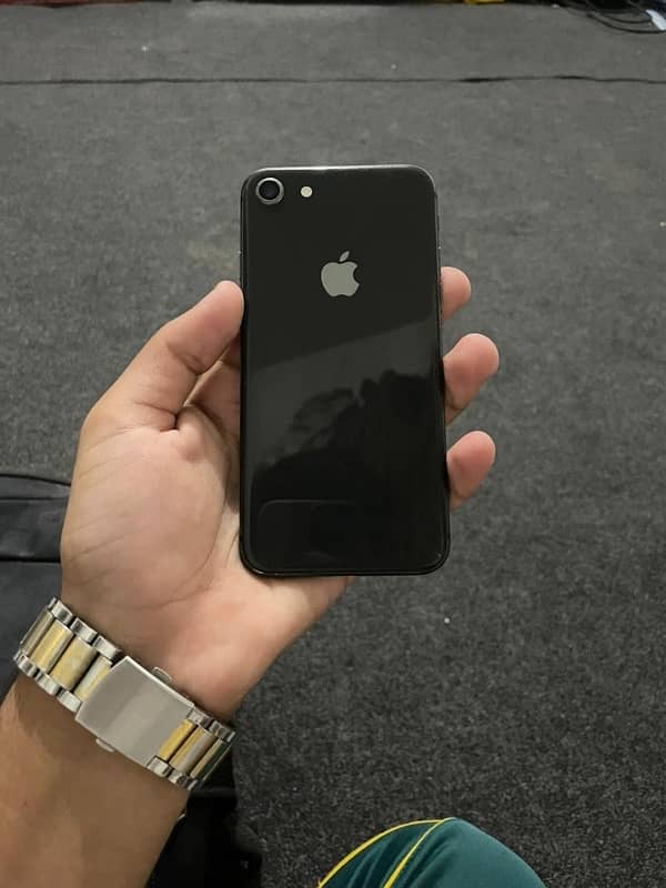 iPhone 8 pta approved all original 4