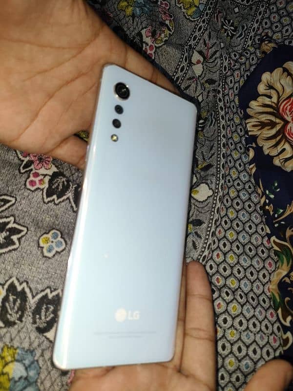 LG VelVet 2