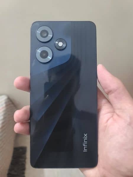 Infinix Hot 30 1