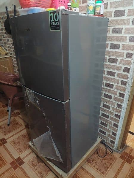 Haier refrigerator HRF 216 1