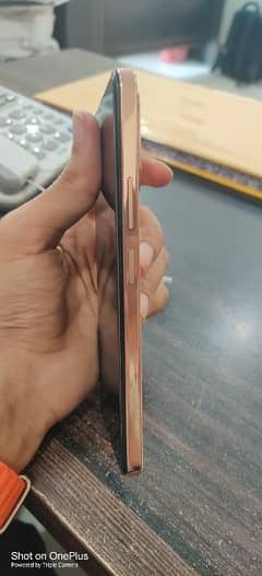 vivo y28