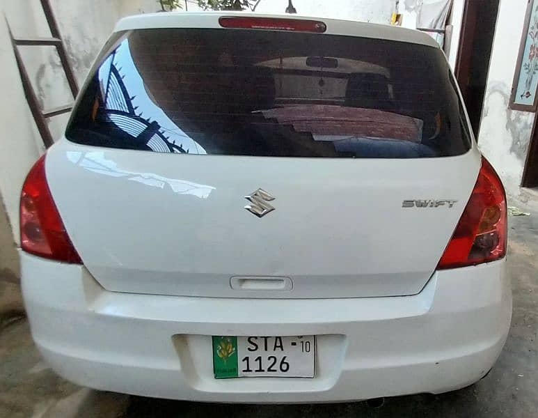 Suzuki Swift 2010 3