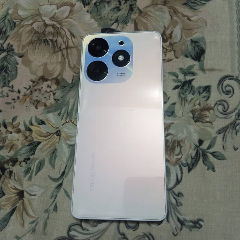 Techno spark 10 Pro 4