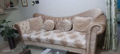 New condition sofa set