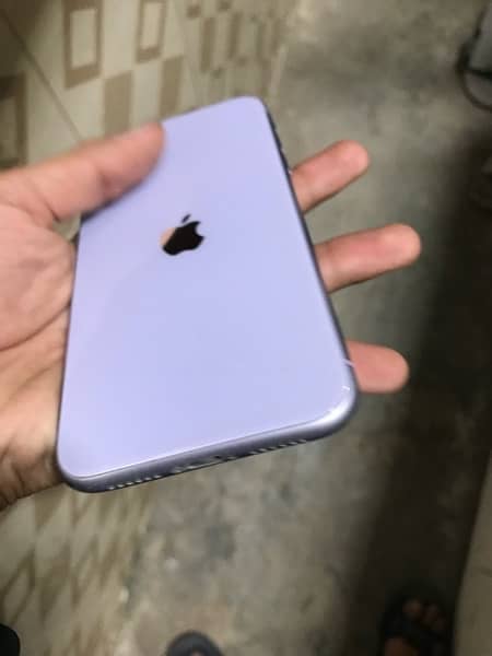 iPhone 11 2