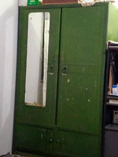 cupboard almari(loha)