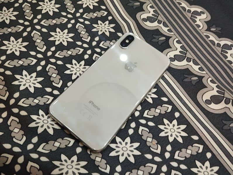 iPhone x factory unlock with box 2