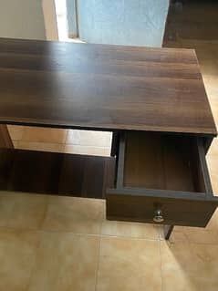 Ikea study table/computer table/