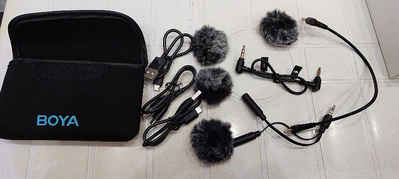 Boya W4  - 4 Channel Microphone 1