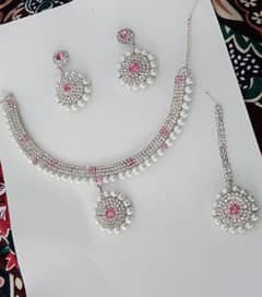 Crystal White Jewelry Set