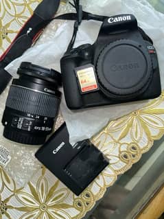 Canon EOS Rebel T7 / 2000D