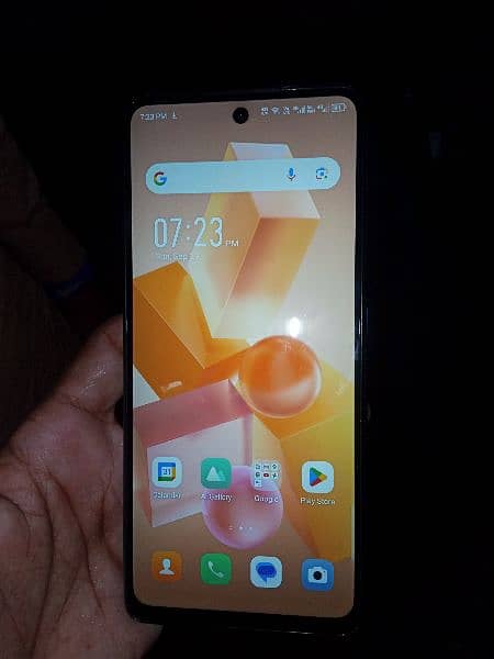 Infinix hot 40 8 ram 256 rom 1