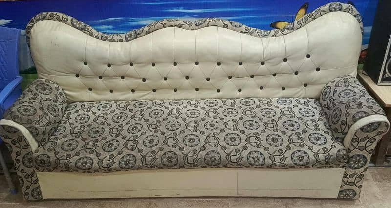 5 seater home use sofa for sale 0